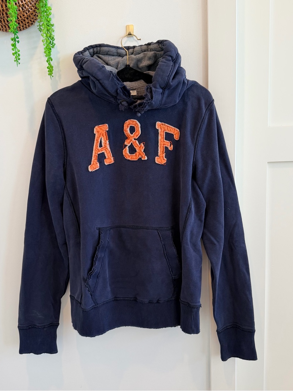 Abercrombie & Fitch Y2K Vintage Distressed Muscle Fit Hoodie Size Large